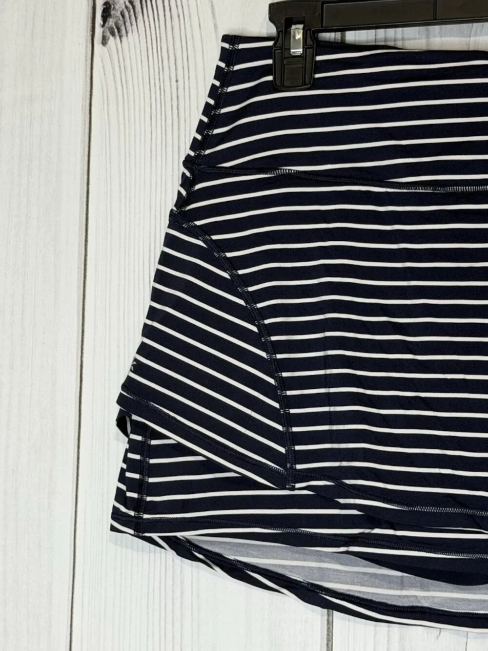 Athleta Stripe Stealth TruCool Skirt Skort Navy Blue White 210121 Size Large